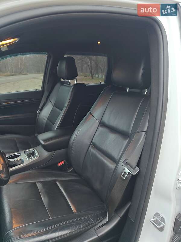 Внедорожник / Кроссовер Jeep Grand Cherokee 2018 в Киеве