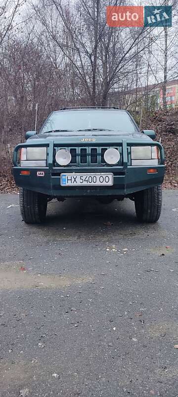 Внедорожник / Кроссовер Jeep Grand Cherokee 1995 в Хмельницком