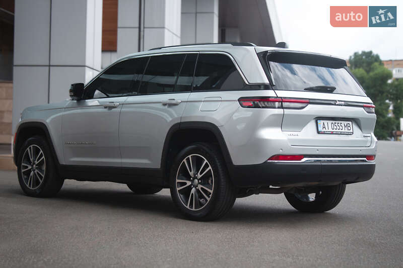 Внедорожник / Кроссовер Jeep Grand Cherokee 2022 в Киеве