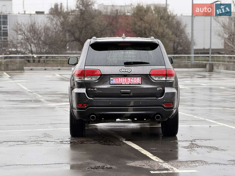 Позашляховик / Кросовер Jeep Grand Cherokee 2016 в Києві