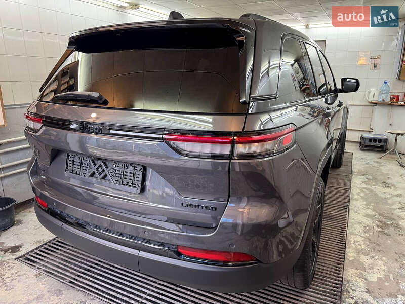 Внедорожник / Кроссовер Jeep Grand Cherokee 2023 в Киеве фото 50 Внедорожник / Кроссовер Jeep Grand Cherokee 2023 в Киеве