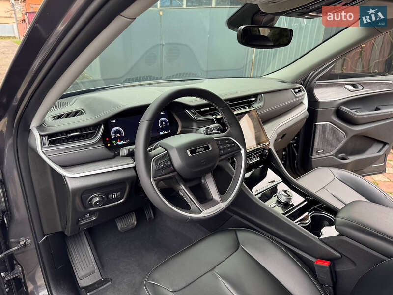 Внедорожник / Кроссовер Jeep Grand Cherokee 2023 в Киеве фото 92 Внедорожник / Кроссовер Jeep Grand Cherokee 2023 в Киеве