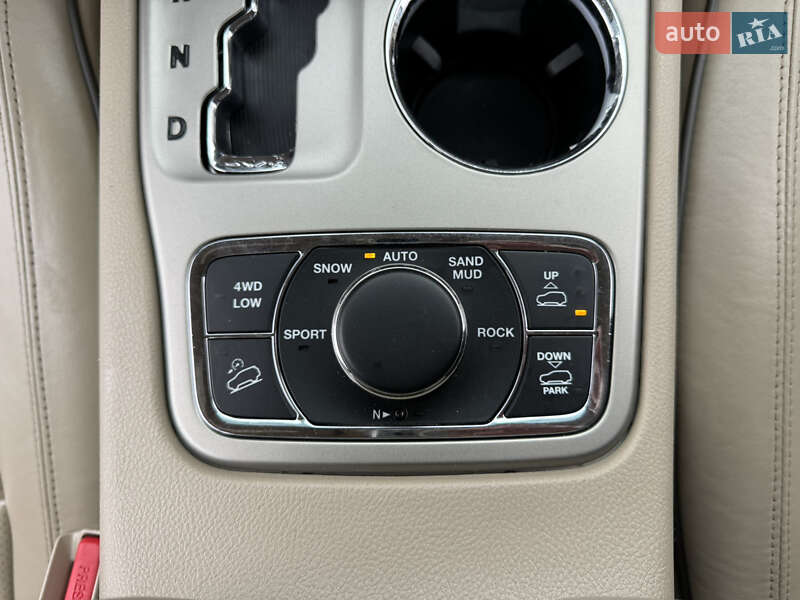 Внедорожник / Кроссовер Jeep Grand Cherokee 2012 в Киеве фото 63 Внедорожник / Кроссовер Jeep Grand Cherokee 2012 в Киеве