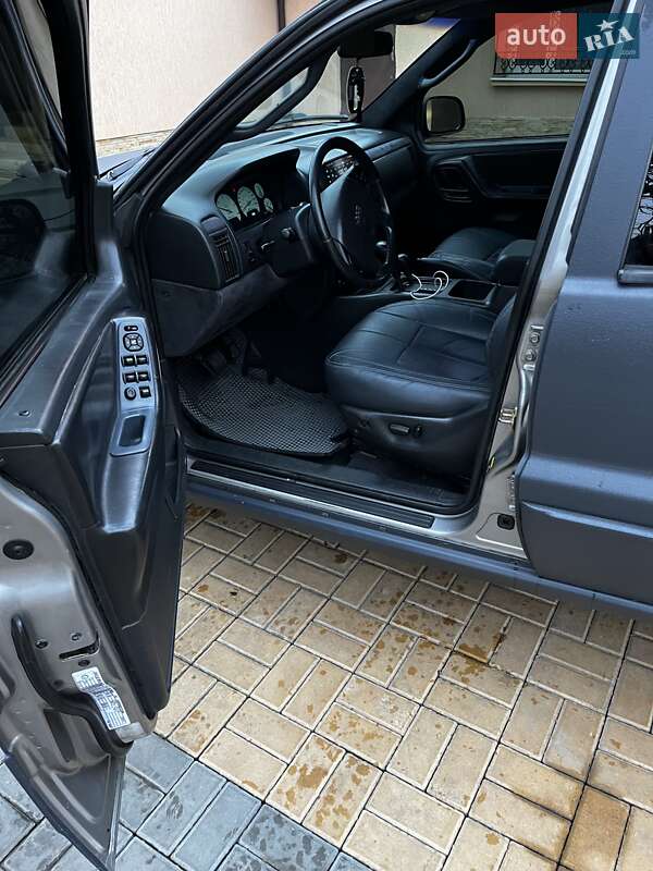 Позашляховик / Кросовер Jeep Grand Cherokee 2002 в Бершаді