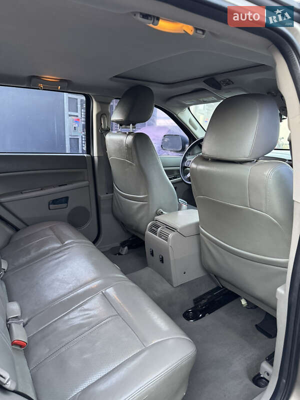 Позашляховик / Кросовер Jeep Grand Cherokee 2005 в Львові