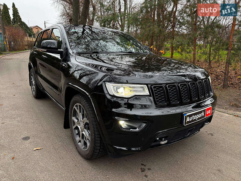 Внедорожник / Кроссовер Jeep Grand Cherokee 2018 в Киеве фото 3 Внедорожник / Кроссовер Jeep Grand Cherokee 2018 в Киеве