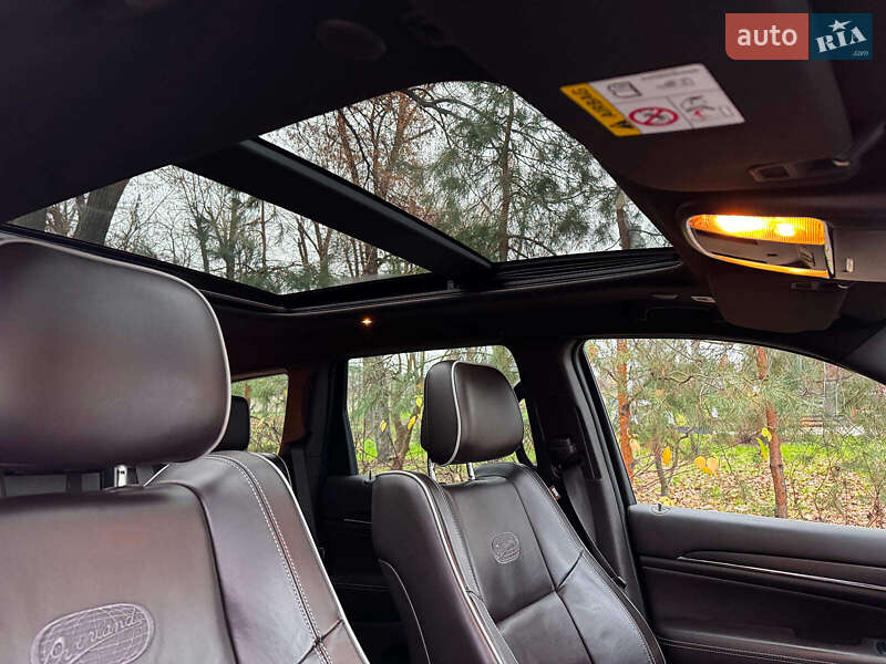 Внедорожник / Кроссовер Jeep Grand Cherokee 2018 в Киеве фото 42 Внедорожник / Кроссовер Jeep Grand Cherokee 2018 в Киеве