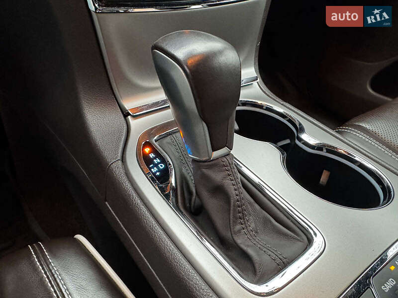 Внедорожник / Кроссовер Jeep Grand Cherokee 2018 в Киеве фото 26 Внедорожник / Кроссовер Jeep Grand Cherokee 2018 в Киеве