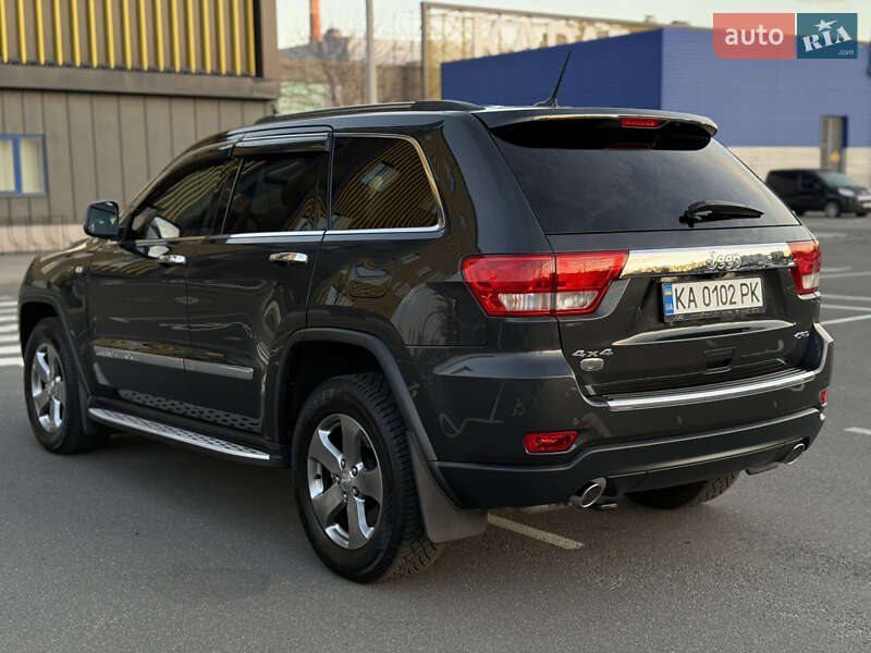 Внедорожник / Кроссовер Jeep Grand Cherokee 2011 в Киеве