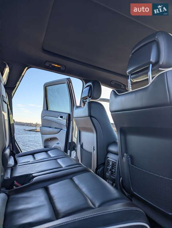 Позашляховик / Кросовер Jeep Grand Cherokee 2015 в Києві фото 29 Позашляховик / Кросовер Jeep Grand Cherokee 2015 в Києві
