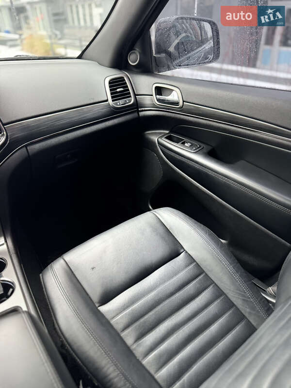 Позашляховик / Кросовер Jeep Grand Cherokee 2019 в Чернігові