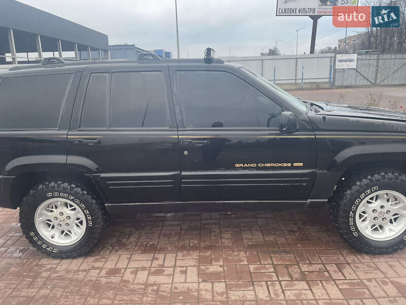 Позашляховик / Кросовер Jeep Grand Cherokee 1997 в Полтаві