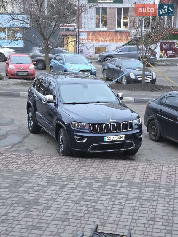 Внедорожник / Кроссовер Jeep Grand Cherokee 2017 в Харькове