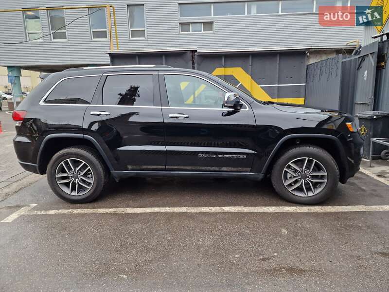 Внедорожник / Кроссовер Jeep Grand Cherokee 2022 в Харькове