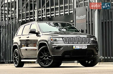 Внедорожник / Кроссовер Jeep Grand Cherokee 2017 в Киеве