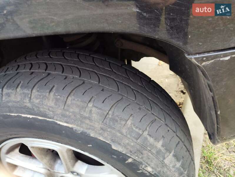 Внедорожник / Кроссовер Jeep Grand Cherokee 2004 в Запорожье