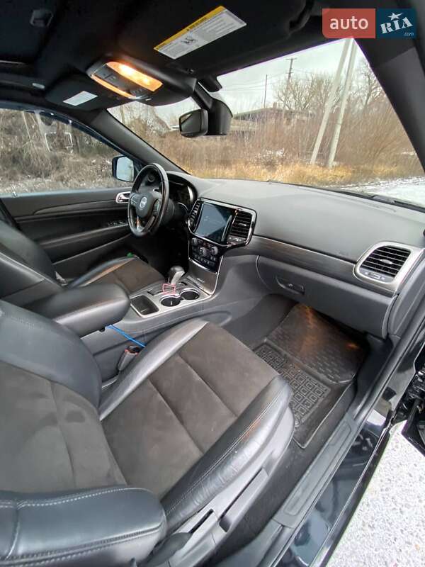 Внедорожник / Кроссовер Jeep Grand Cherokee 2020 в Глухове