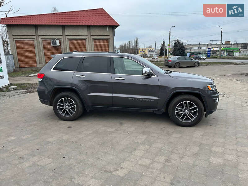 Внедорожник / Кроссовер Jeep Grand Cherokee 2018 в Черкассах