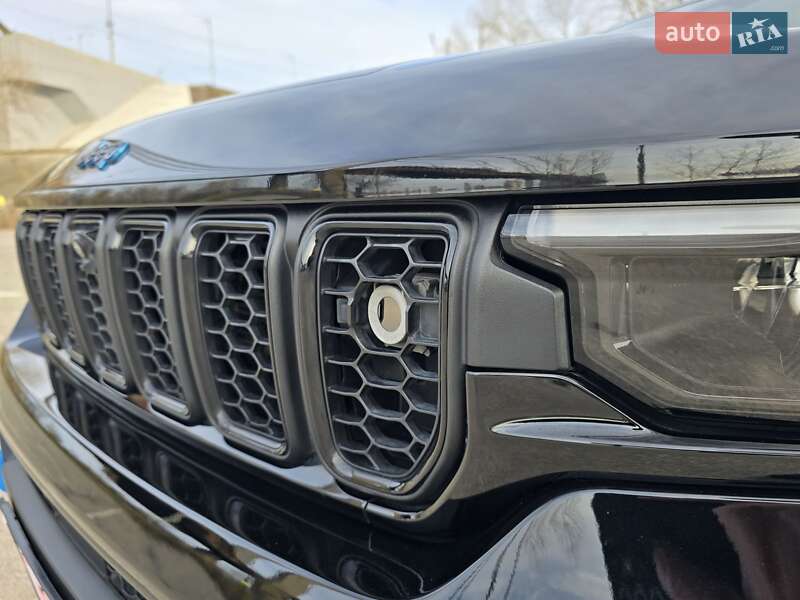Внедорожник / Кроссовер Jeep Grand Cherokee 2022 в Киеве
