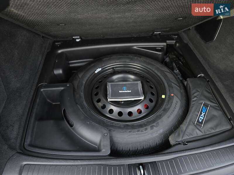 Внедорожник / Кроссовер Jeep Grand Cherokee 2022 в Киеве