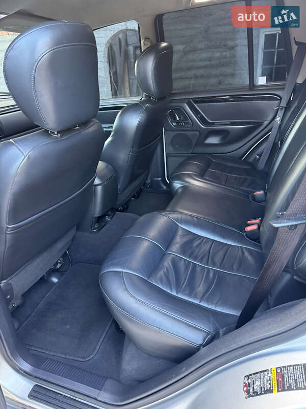 Позашляховик / Кросовер Jeep Grand Cherokee 2004 в Мукачевому фото 35 Позашляховик / Кросовер Jeep Grand Cherokee 2004 в Мукачевому