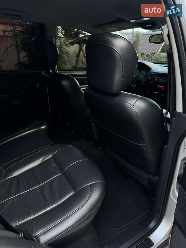Позашляховик / Кросовер Jeep Grand Cherokee 2004 в Мукачевому фото 39 Позашляховик / Кросовер Jeep Grand Cherokee 2004 в Мукачевому