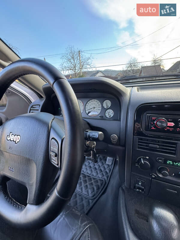 Позашляховик / Кросовер Jeep Grand Cherokee 2004 в Мукачевому фото 45 Позашляховик / Кросовер Jeep Grand Cherokee 2004 в Мукачевому