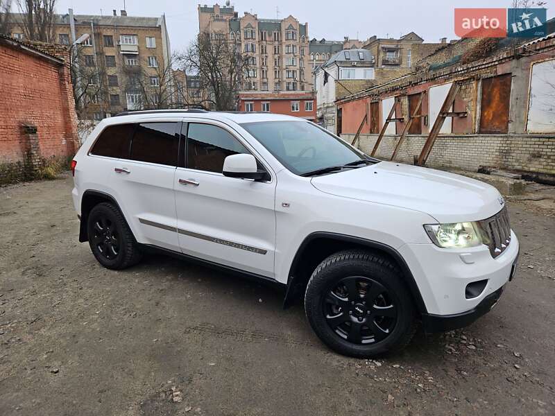 Внедорожник / Кроссовер Jeep Grand Cherokee 2012 в Киеве