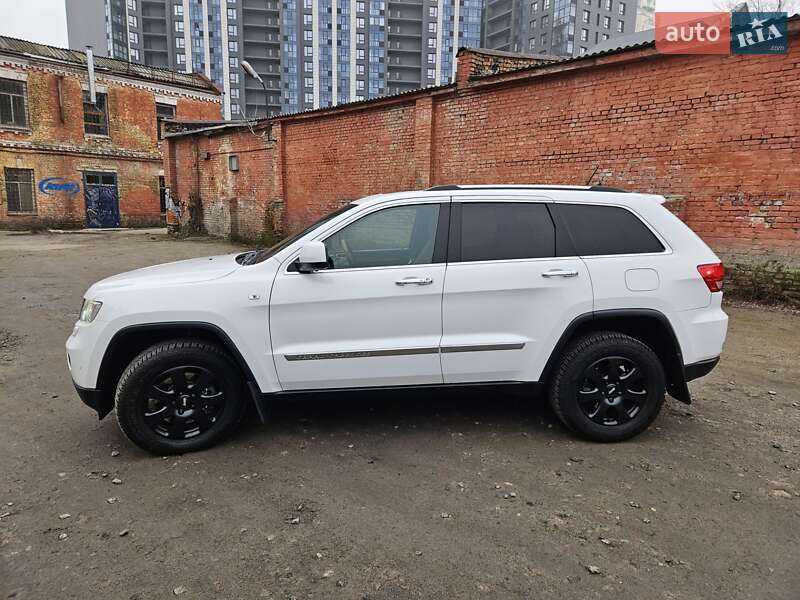 Внедорожник / Кроссовер Jeep Grand Cherokee 2012 в Киеве