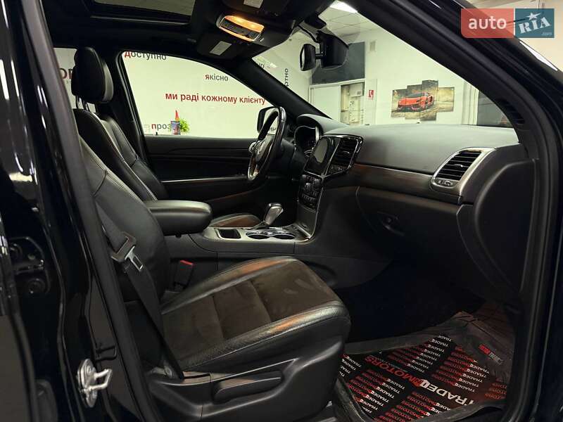 Внедорожник / Кроссовер Jeep Grand Cherokee 2020 в Киеве