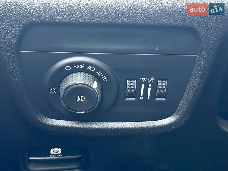 Внедорожник / Кроссовер Jeep Grand Cherokee 2023 в Харькове