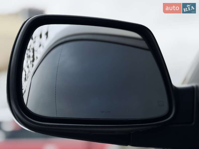 Внедорожник / Кроссовер Jeep Grand Cherokee 2005 в Киеве