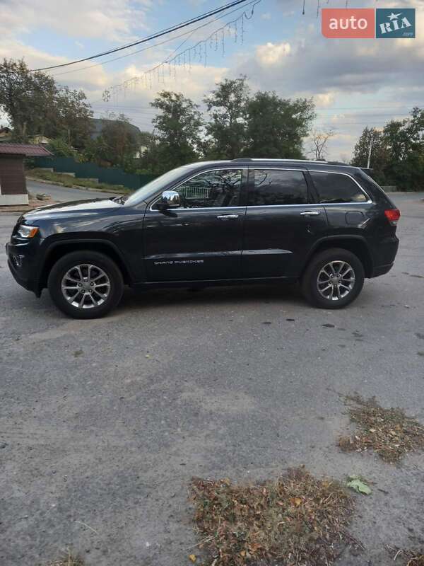 Внедорожник / Кроссовер Jeep Grand Cherokee 2016 в Тернополе фото 17 Внедорожник / Кроссовер Jeep Grand Cherokee 2016 в Тернополе