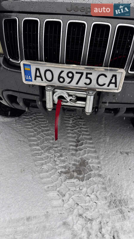 Внедорожник / Кроссовер Jeep Grand Cherokee 2002 в Тячеве