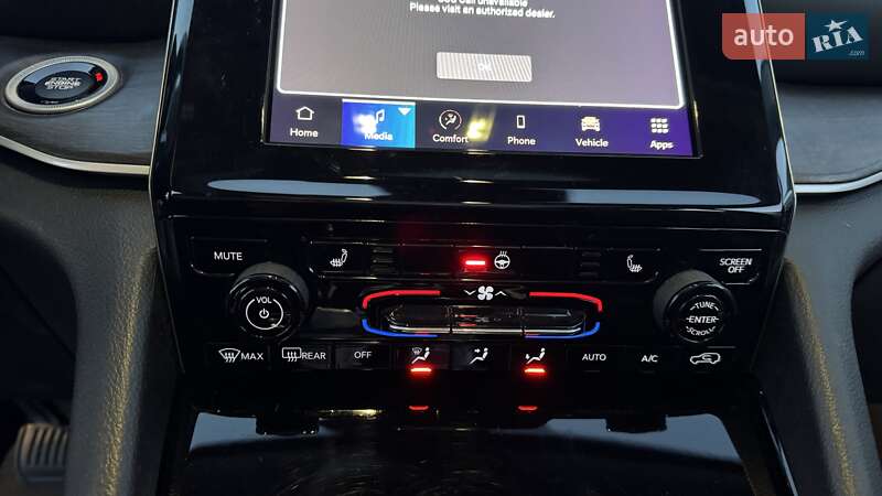 Внедорожник / Кроссовер Jeep Grand Cherokee 2022 в Киеве