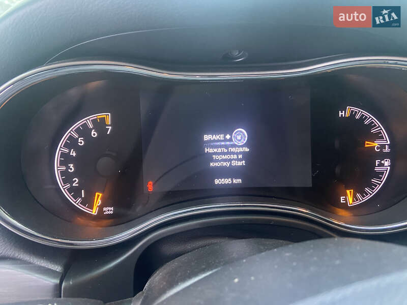 Позашляховик / Кросовер Jeep Grand Cherokee 2019 в Львові фото 21 Позашляховик / Кросовер Jeep Grand Cherokee 2019 в Львові