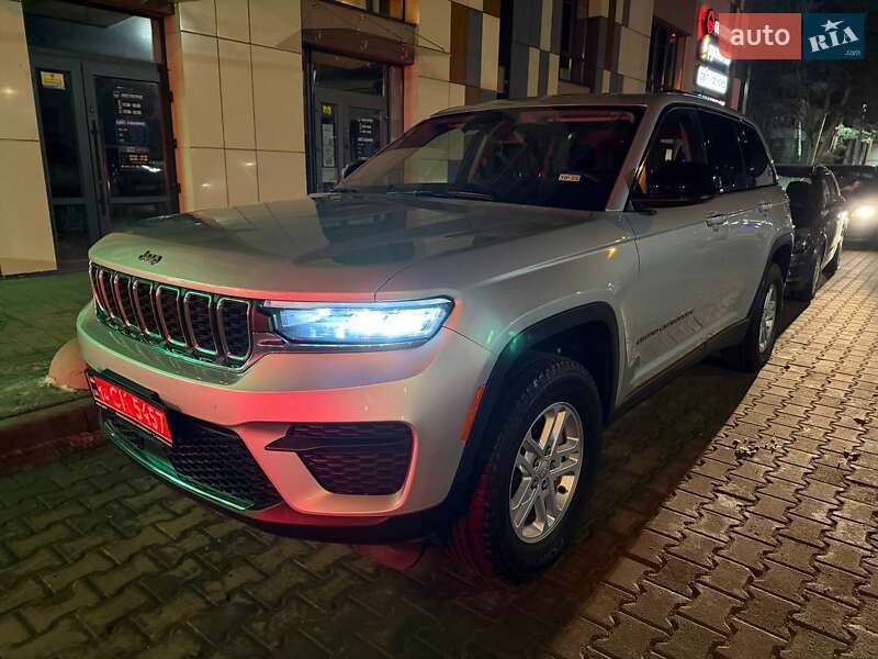 Внедорожник / Кроссовер Jeep Grand Cherokee 2023 в Львове
