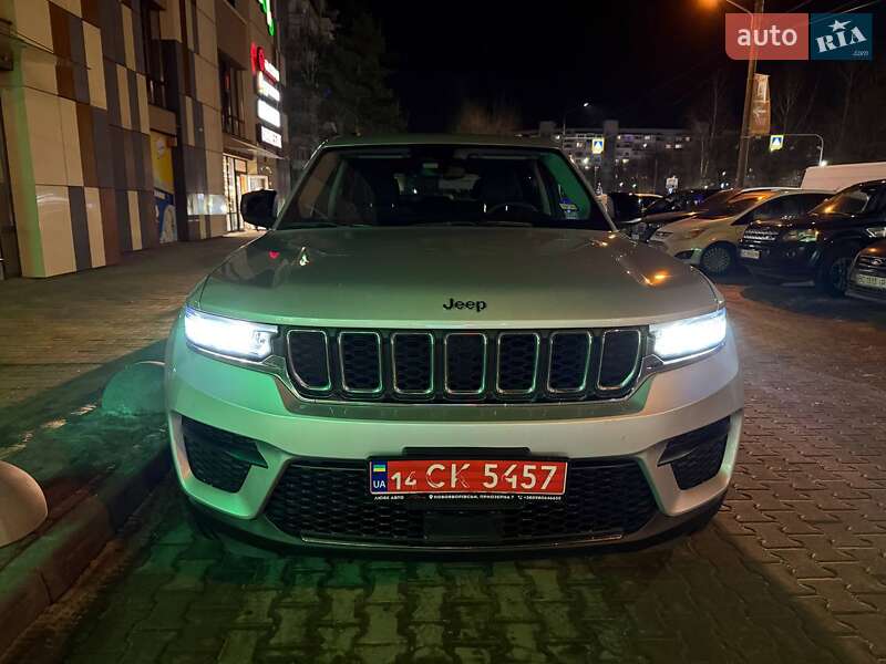 Внедорожник / Кроссовер Jeep Grand Cherokee 2023 в Львове