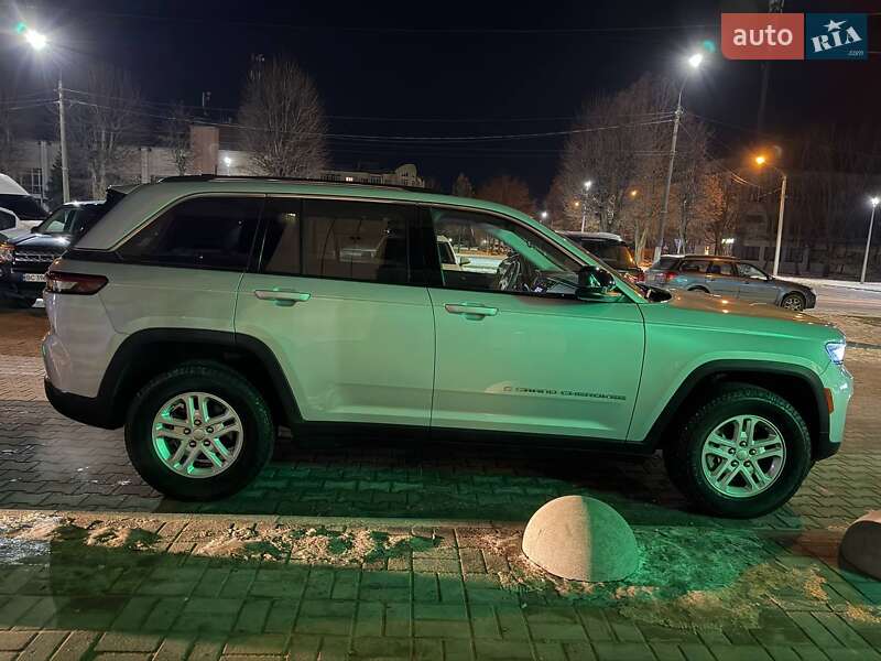 Внедорожник / Кроссовер Jeep Grand Cherokee 2023 в Львове