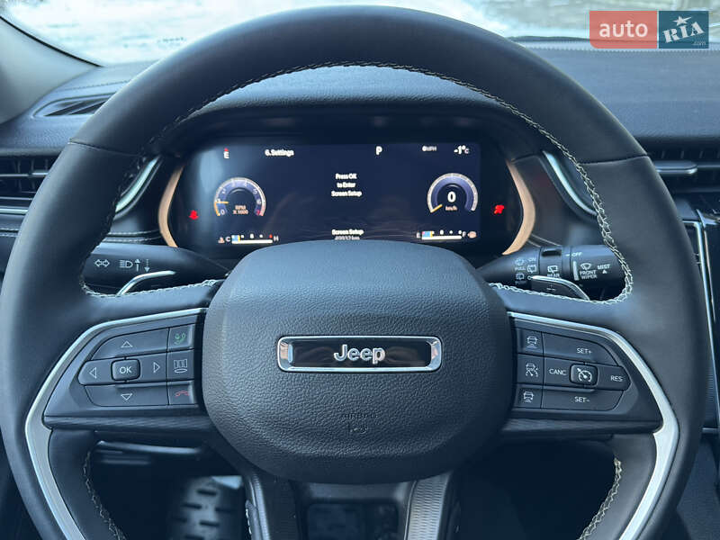 Внедорожник / Кроссовер Jeep Grand Cherokee 2023 в Львове