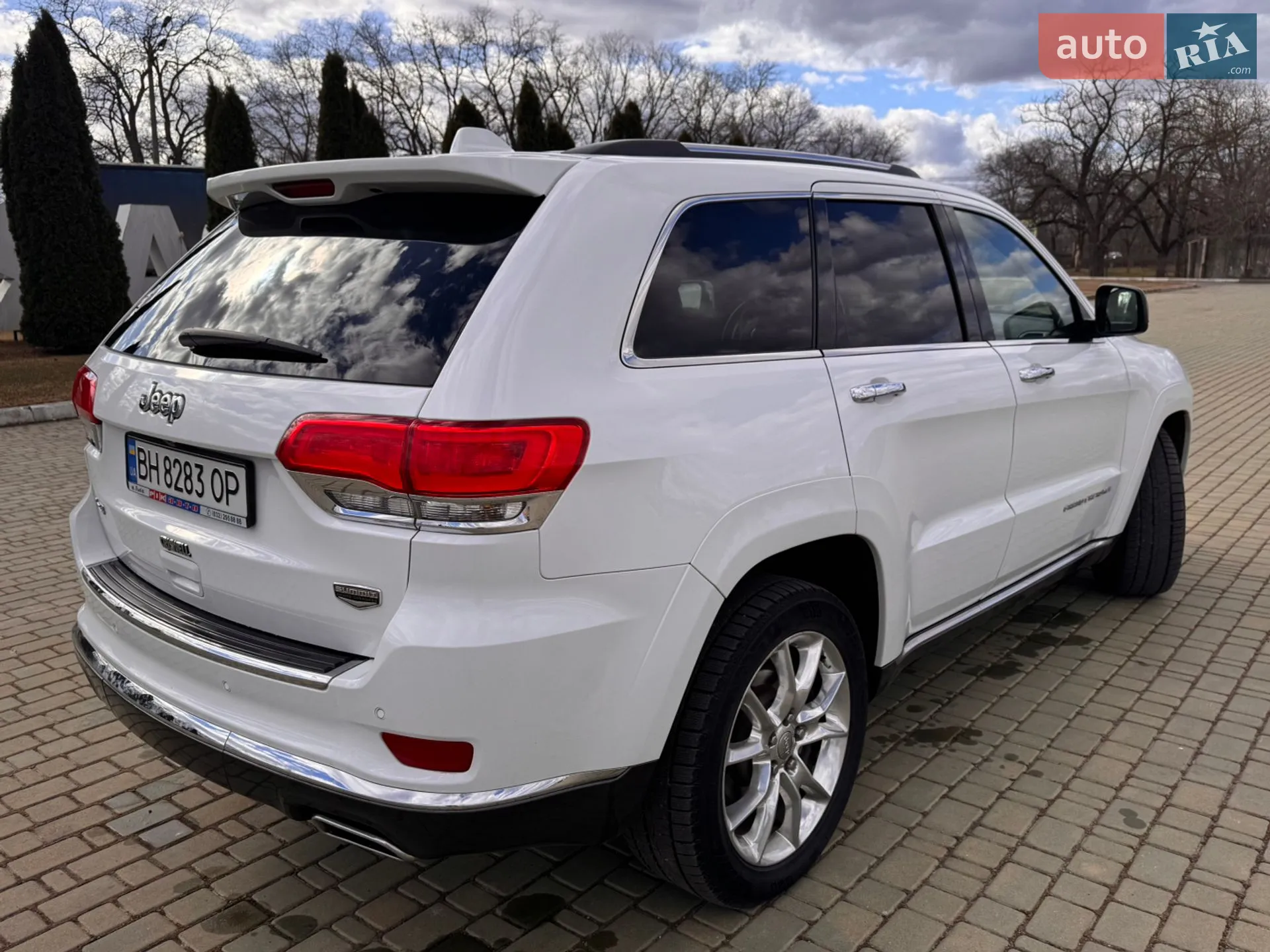 2013 Jeep Grand Cherokee - мініатюра 15