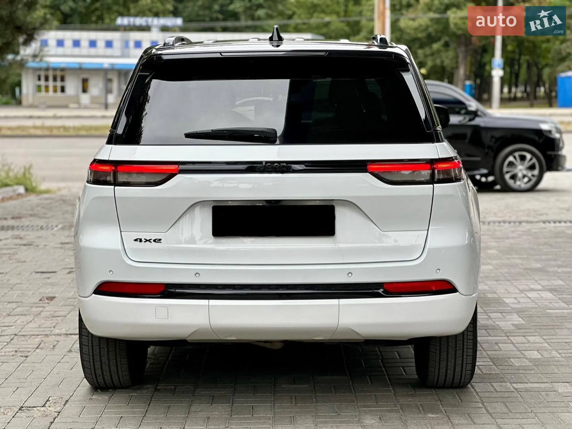 2023 Jeep Grand Cherokee - мініатюра 5