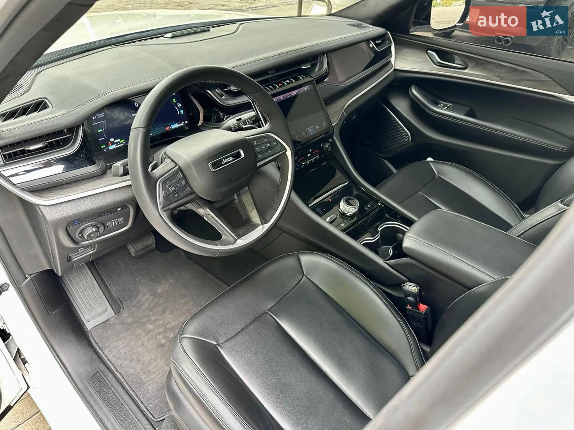2023 Jeep Grand Cherokee - мініатюра 8