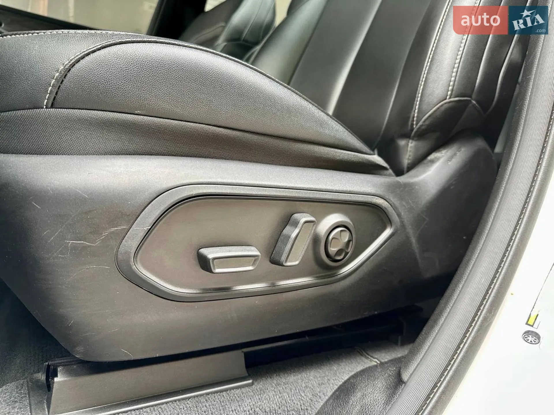 2023 Jeep Grand Cherokee - мініатюра 19