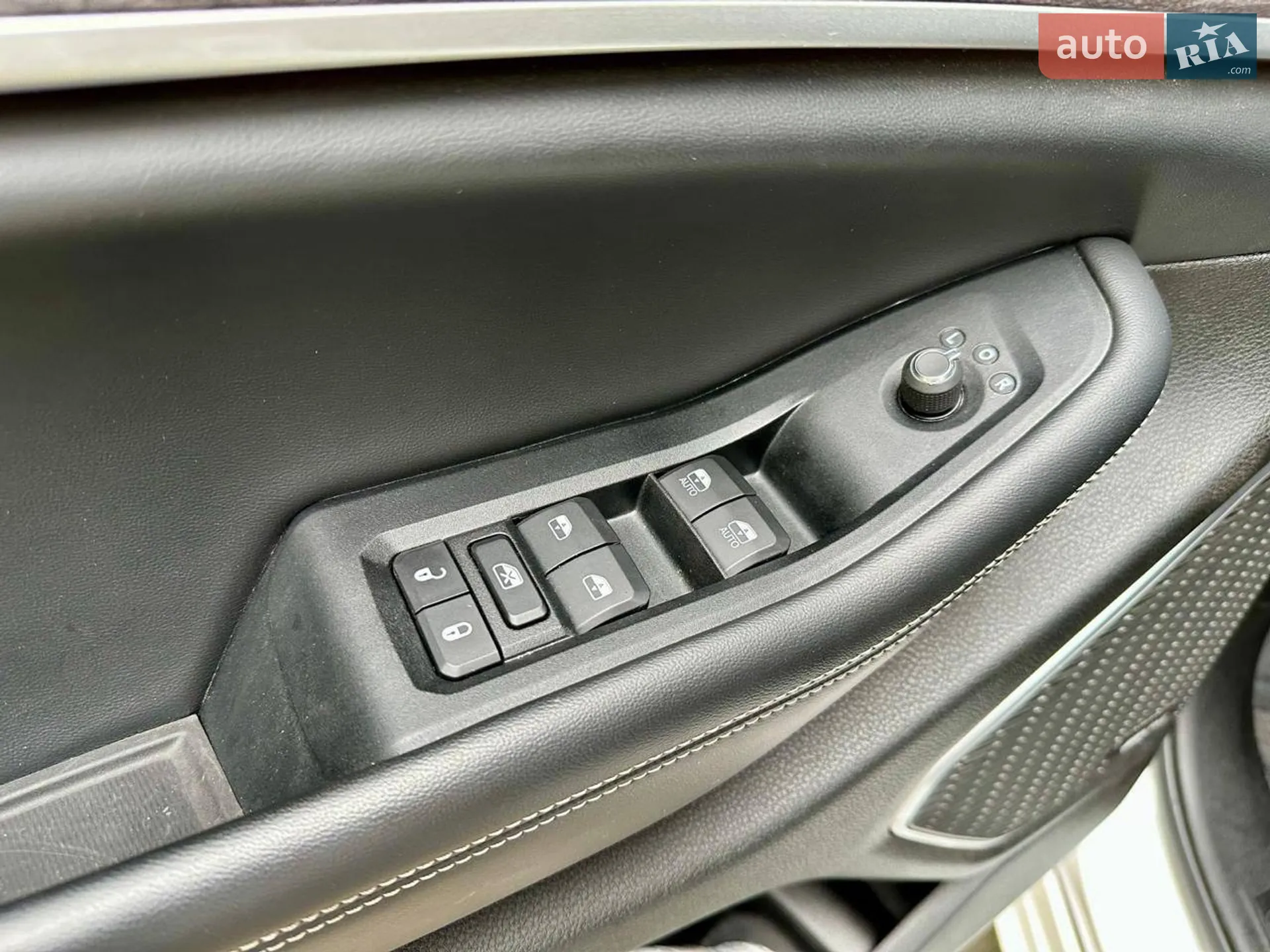 2023 Jeep Grand Cherokee - мініатюра 31