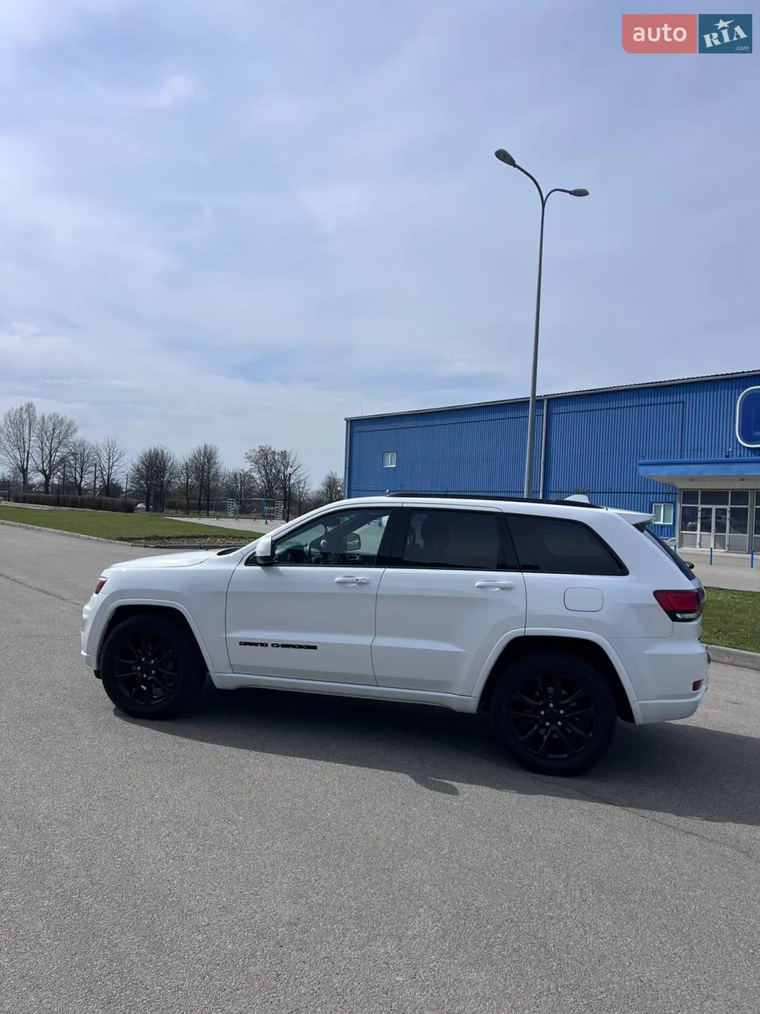 2020 Jeep Grand Cherokee - мініатюра 19