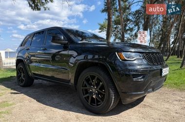 Внедорожник / Кроссовер Jeep Grand Cherokee 2017 в Черкассах