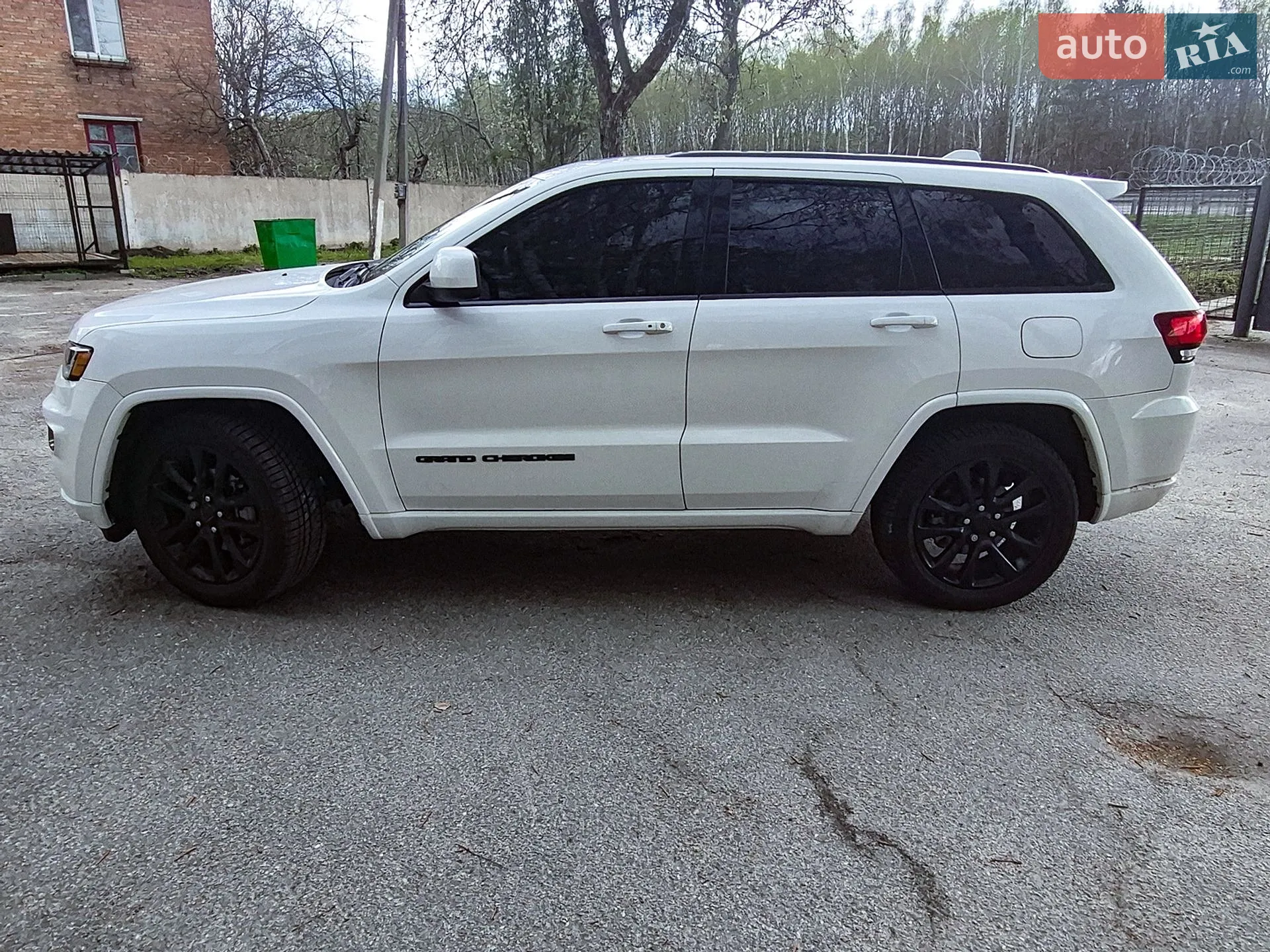 Jeep Grand Cherokee 2020 VIN 1C4RJEAG5LC338008 фото оголошення 4 з 13