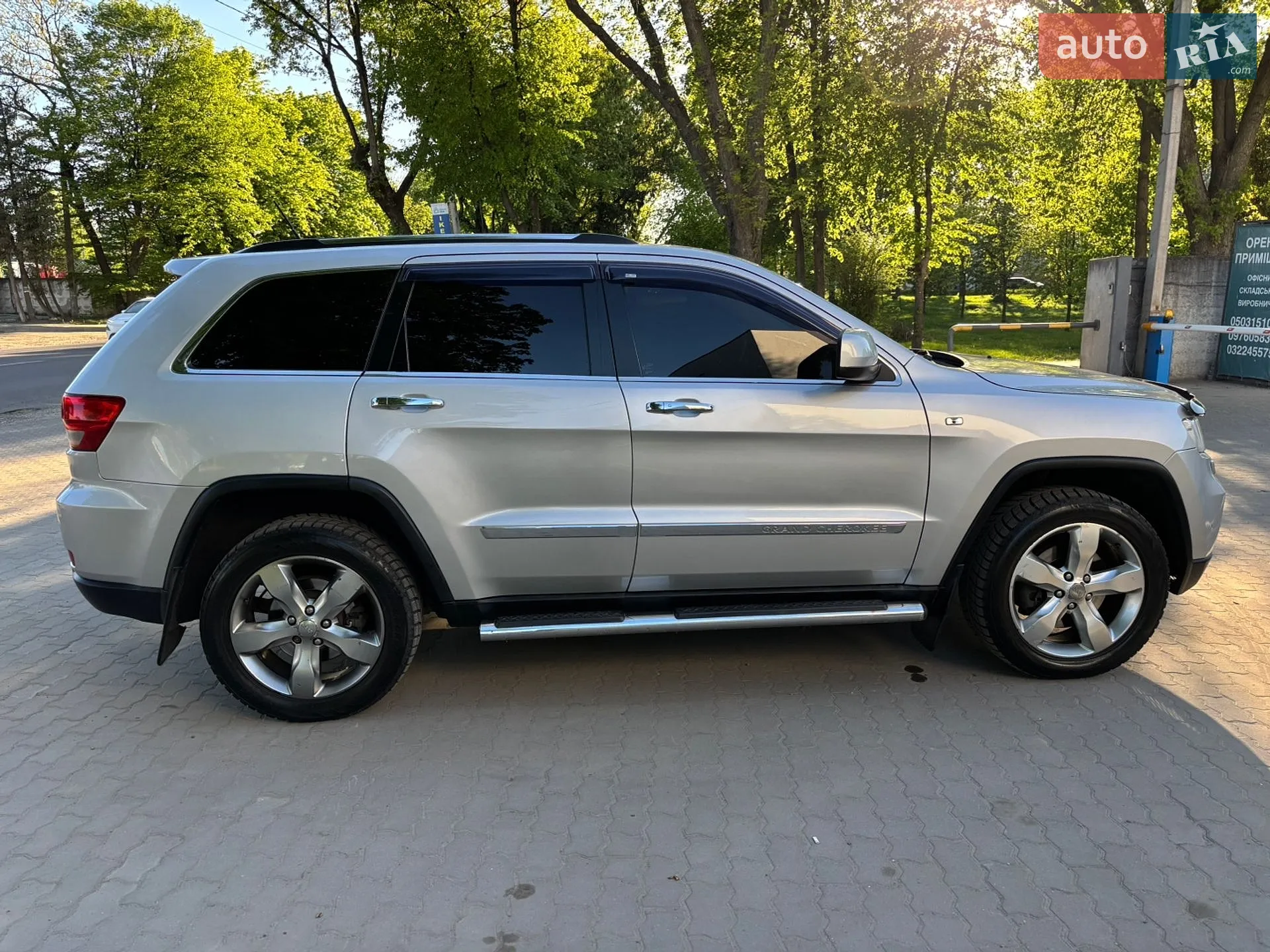 2011 Jeep Grand Cherokee - мініатюра 5
