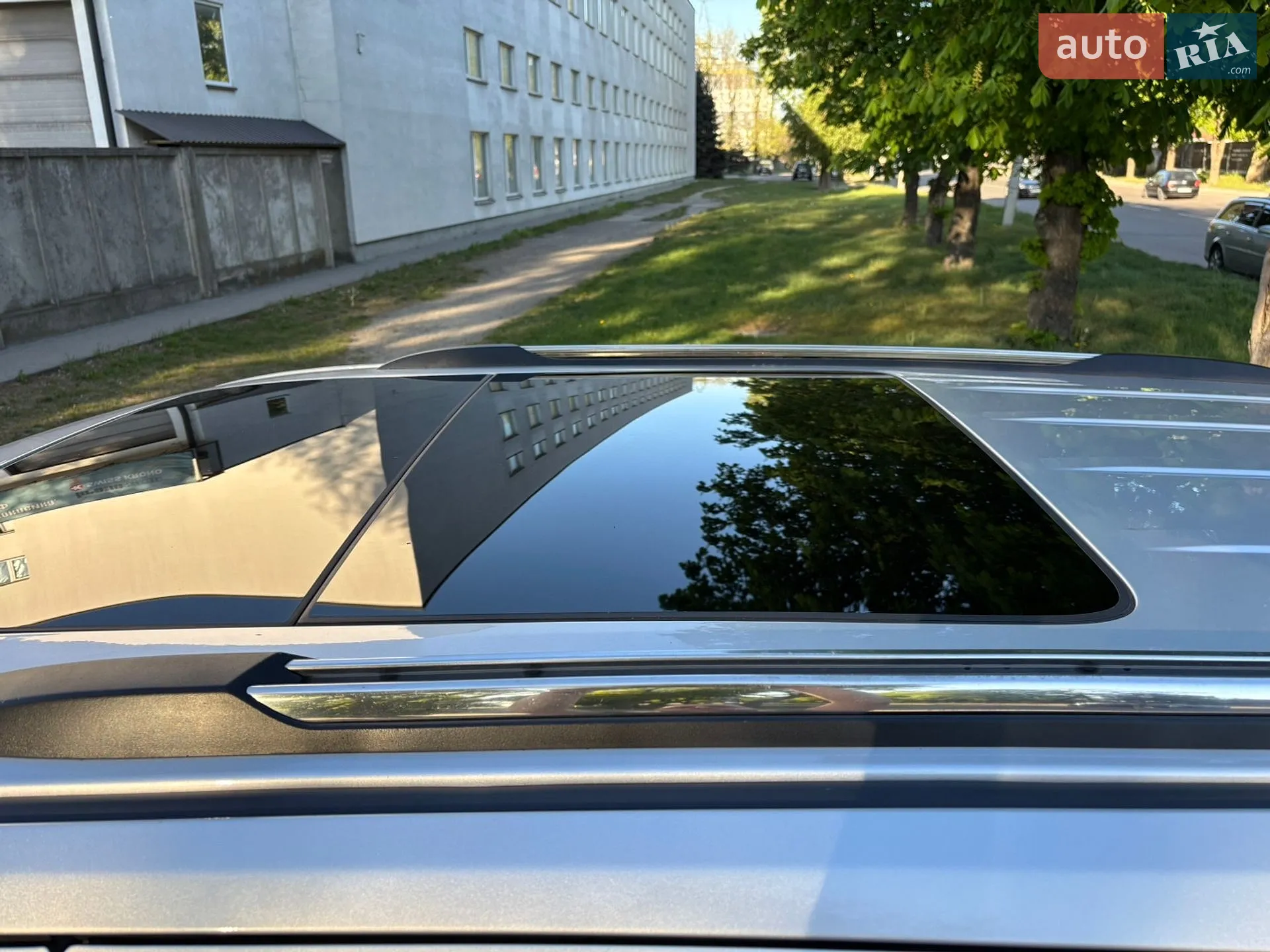 2011 Jeep Grand Cherokee - мініатюра 28